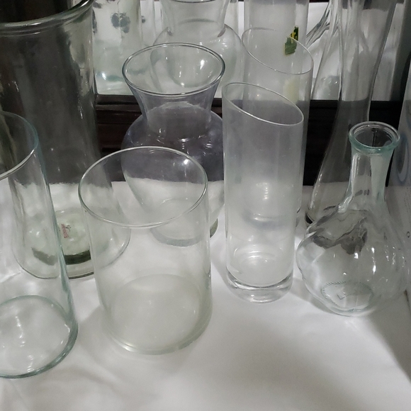 Vases - Picture 1 of 1